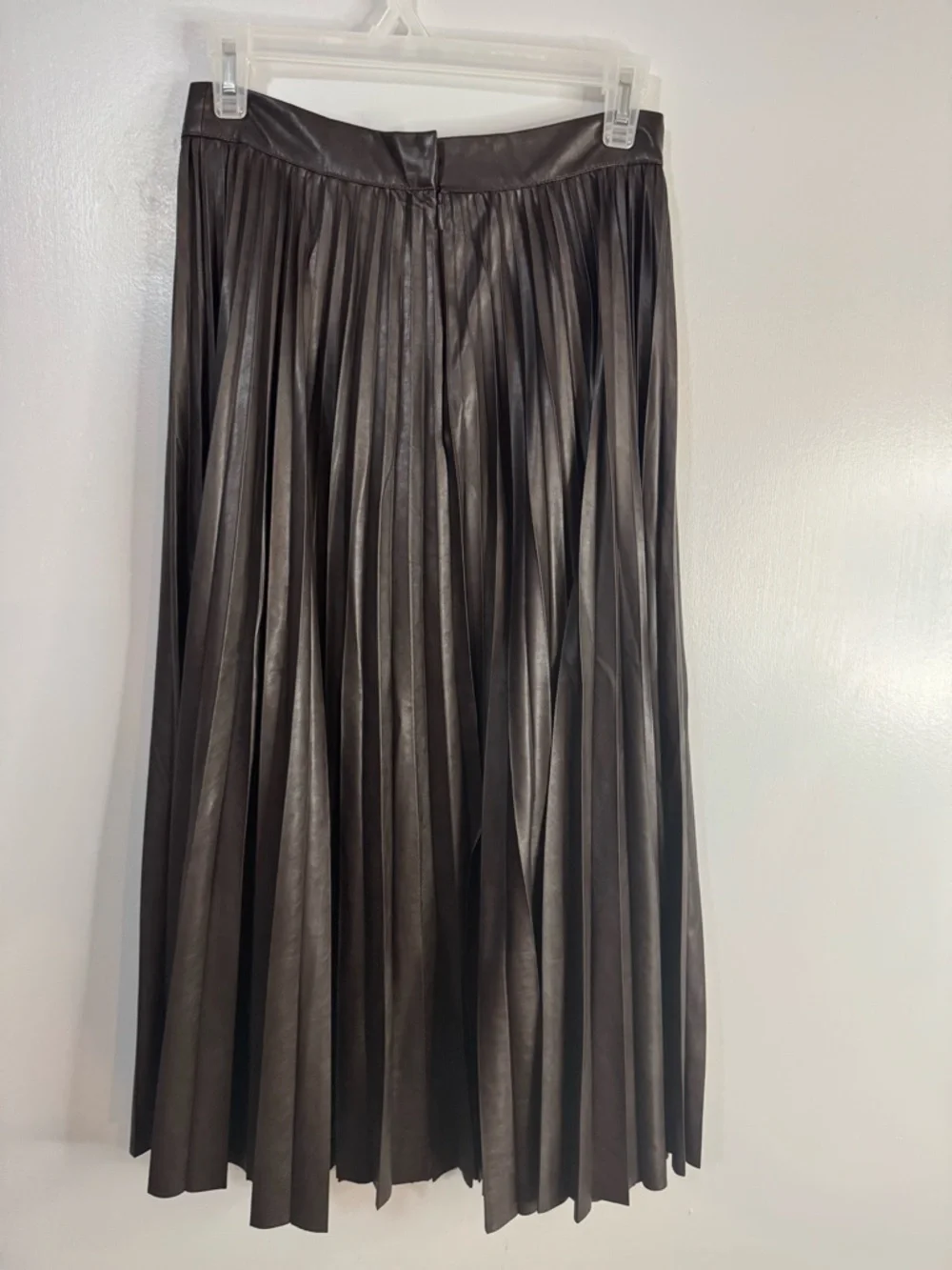 BCBGMaxAzria Pleated Faux Leather Midi Skirt Size XS Chocolate Brown
